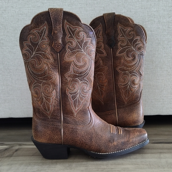 Ariat Shoes - ARIAT Round Up Western Boots